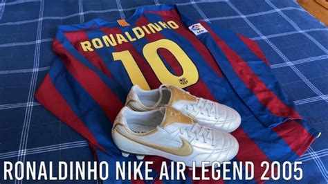 nike leren voetbalschoenen ronaldiho|Ronaldinho’s Iconic Tiempos Return as Nike Air Max Sneakers.